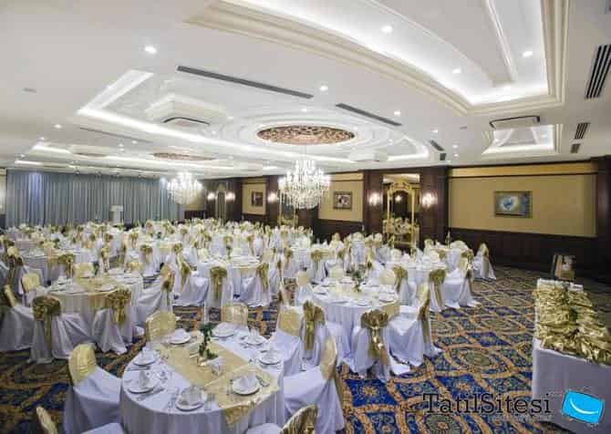 Crystal Palace Luxury Resort Spa 